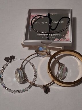 Lot Of Bling Bracelets Bangles Silver & Gold Tone   Alex & Ani J Crew